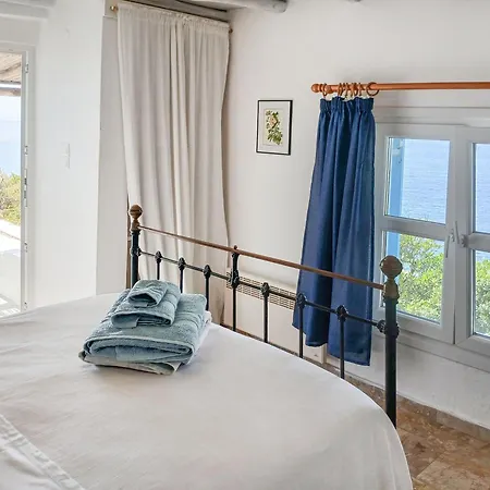 Fully Catered In Cycladic In Posidonia, Greece